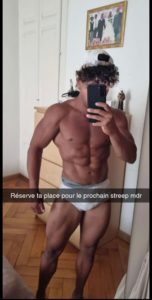 homme super musclé nude