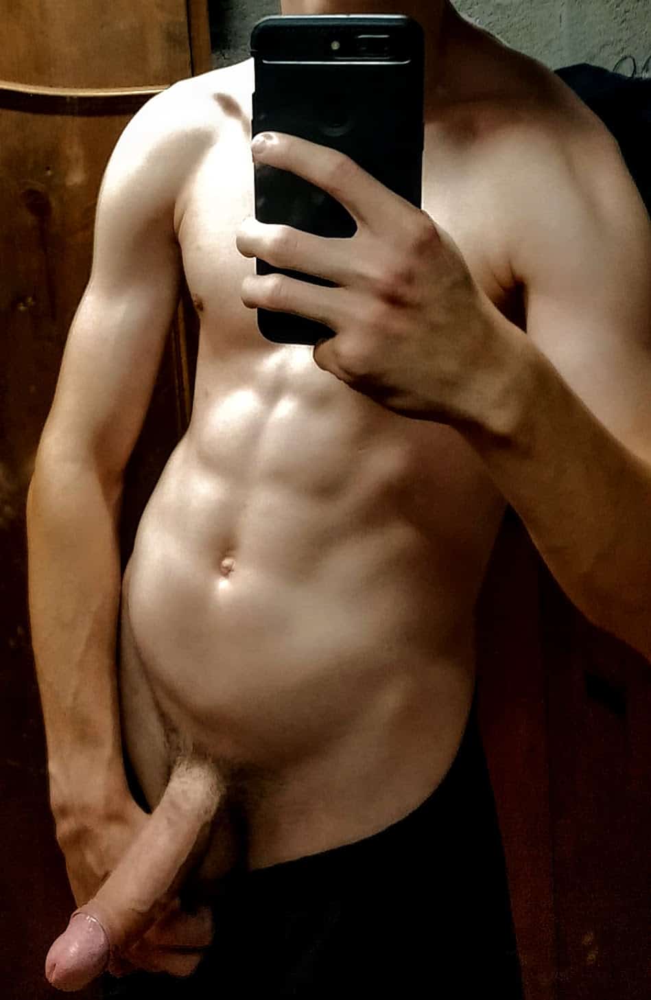 Corps musclé et grosse bite | Balance Ta Nude