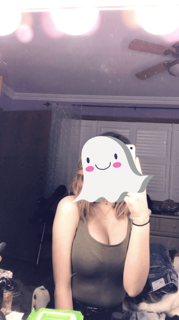 nudeuse chaude selfie sur snapchat