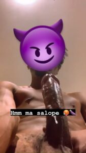 grosse bite de noir baveuse