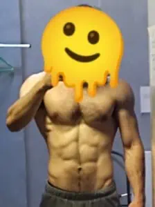 homme super musclé nude