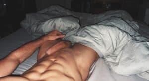 jeune musclé nude